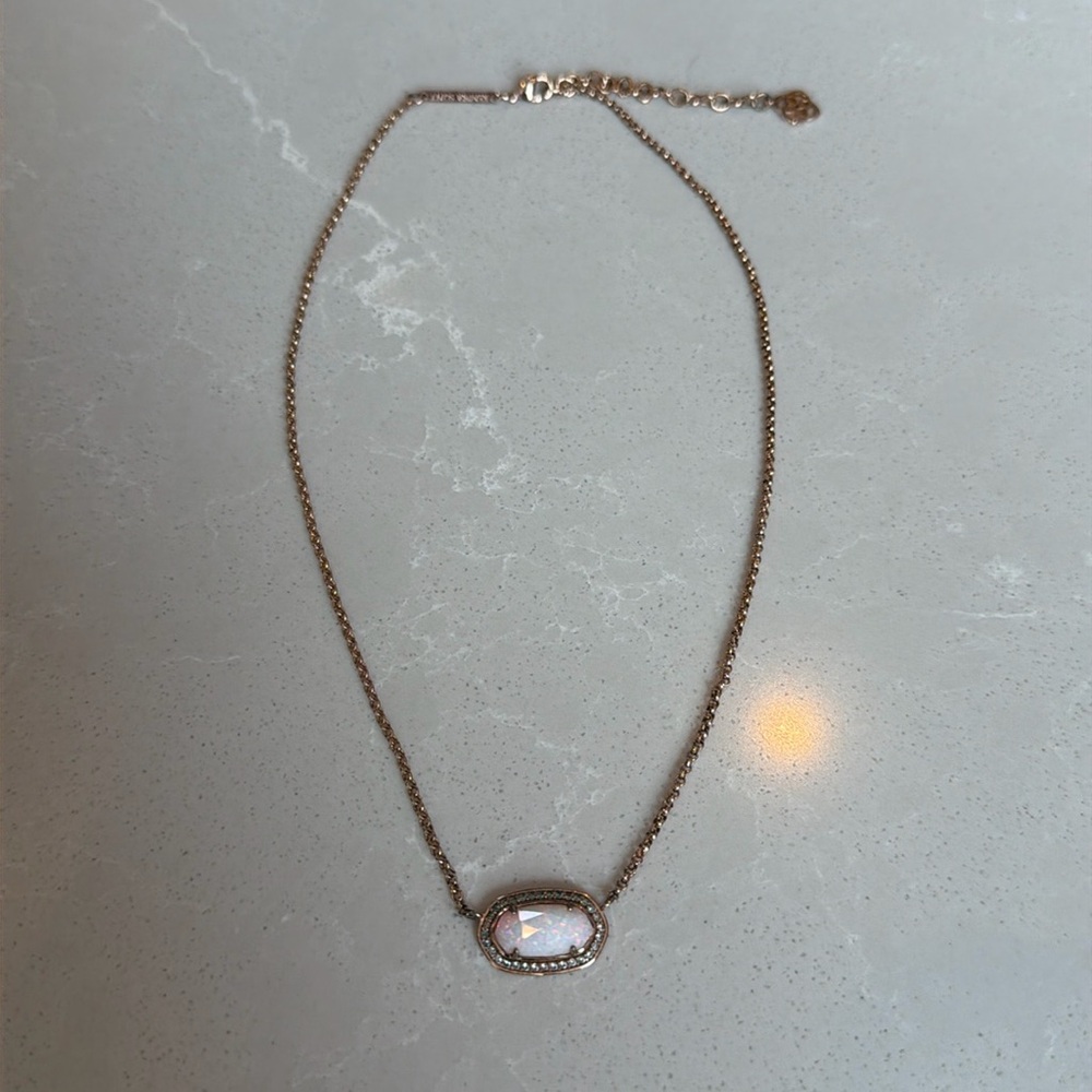 Kendra Scott Rose Gold Pendant Necklace in Iridescent Drusy